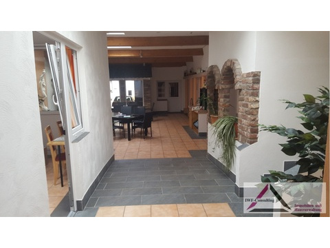 Mehrfamilienhaus kaufen in Eschweiler, 1.150 m² Grundstück, 650 m² Wohnfläche, 7 Zimmer