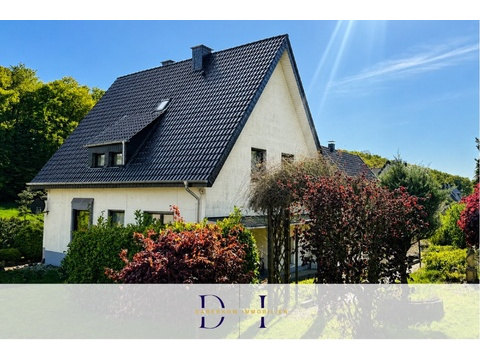 Zweifamilienhaus kaufen in Bielefeld, 5.912 m² Grundstück, 163 m² Wohnfläche, 6 Zimmer