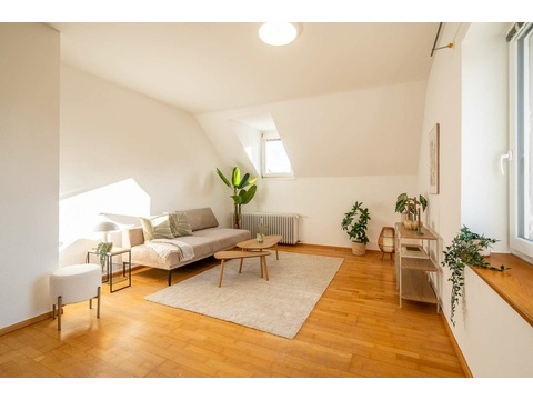 Wohnzimmer DG