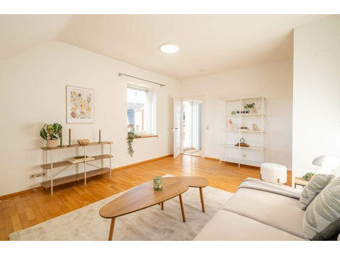 Wohnzimmer DG