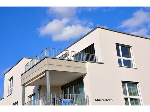 Dachgeschosswohnung kaufen in Duisburg, 70 m² Wohnfläche, 3 Zimmer