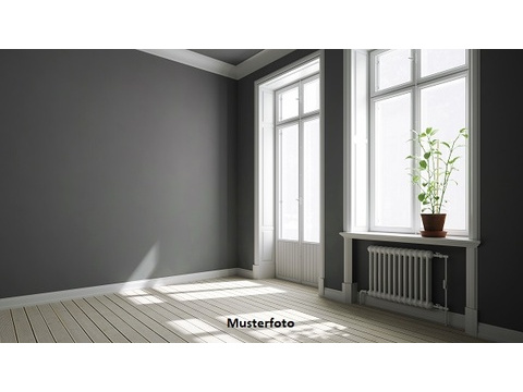 Erdgeschosswohnung kaufen in Zeitz, 103 m² Wohnfläche, 4 Zimmer