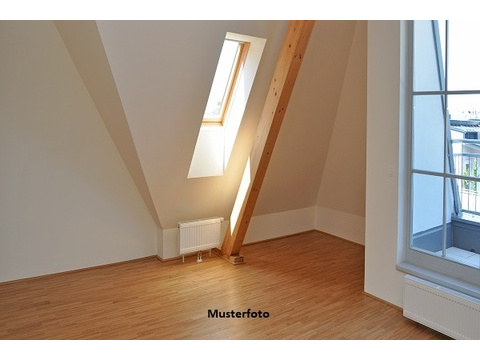 Dachgeschosswohnung kaufen in Flörsbachtal, 150 m² Wohnfläche, 4 Zimmer