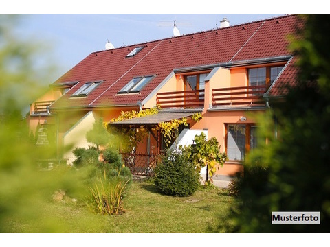 Reihenendhaus kaufen in Seevetal, 230 m² Grundstück, 1 m² Wohnfläche
