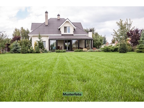Einfamilienhaus kaufen in Bedburg, 814 m² Grundstück, 153 m² Wohnfläche, 6 Zimmer