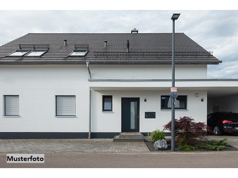 Einfamilienhaus kaufen in Neuss, 148 m² Grundstück, 171 m² Wohnfläche, 6 Zimmer