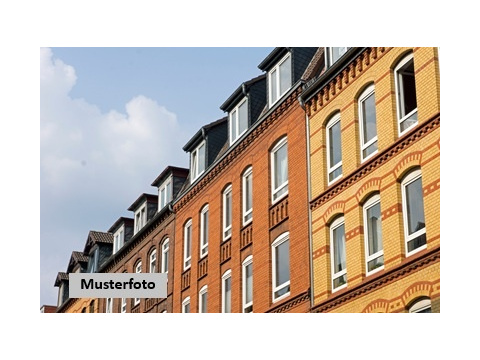Mehrfamilienhaus kaufen in Oschersleben (Bode), 284 m² Grundstück, 223 m² Wohnfläche