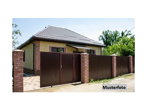Einfamilienhaus kaufen in Scheinfeld, 499 m² Grundstück, 159 m² Wohnfläche, 6 Zimmer