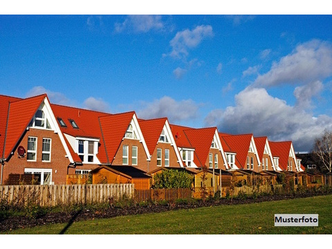 Reihenendhaus kaufen in Porta Westfalica, 420 m² Grundstück, 109 m² Wohnfläche, 6 Zimmer