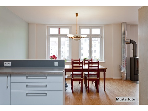Doppelhaushälfte kaufen in Ergoldsbach, 554 m² Grundstück, 79 m² Wohnfläche, 4 Zimmer