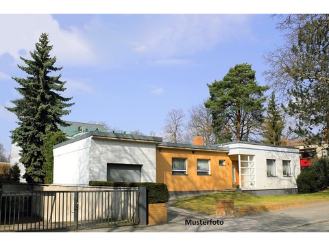 Einfamilienhaus kaufen in Wendelstein, 551 m² Grundstück, 112 m² Wohnfläche, 3 Zimmer