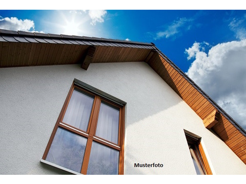 Zweifamilienhaus kaufen in Oldenburg (Oldb), 858 m² Grundstück, 301 m² Wohnfläche, 7 Zimmer