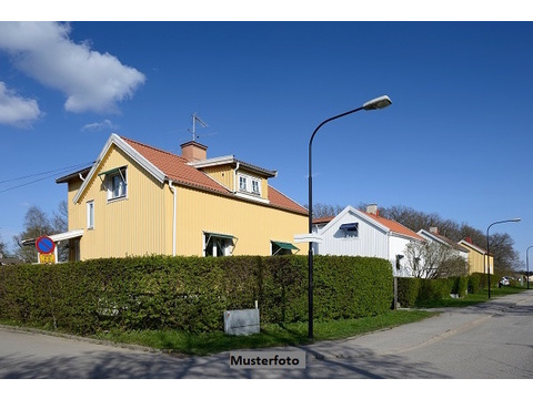 Zweifamilienhaus kaufen in Hamminkeln, 769 m² Grundstück, 200 m² Wohnfläche, 7 Zimmer