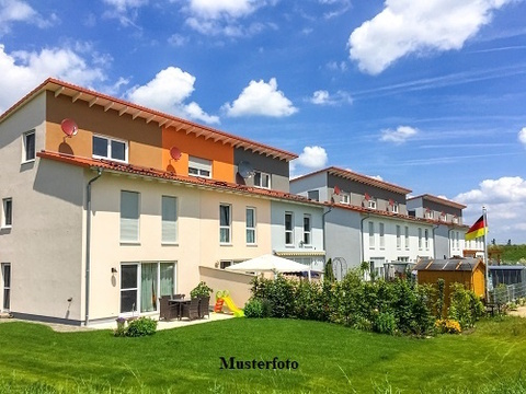 Einfamilienhaus kaufen in Recklinghausen, Westfalen, 340 m² Grundstück, 145 m² Wohnfläche, 7 Zimmer