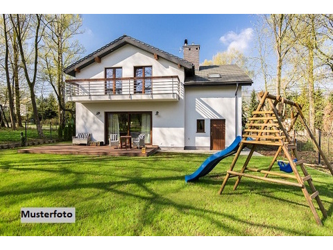 Einfamilienhaus kaufen in Kleinfurra, 484 m² Grundstück, 110 m² Wohnfläche