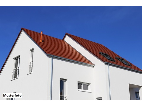 Mehrfamilienhaus kaufen in Gräfendorf, 208 m² Grundstück, 210 m² Wohnfläche, 8 Zimmer