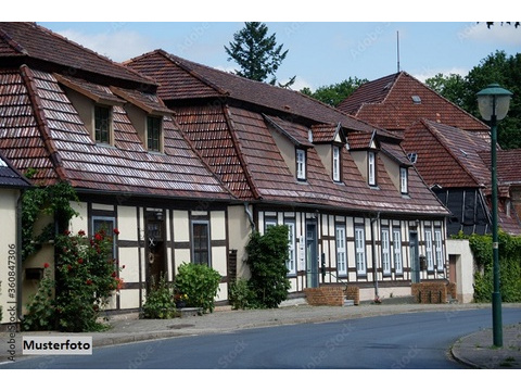 Einfamilienhaus kaufen in Hellenthal, 226 m² Grundstück, 132 m² Wohnfläche, 4 Zimmer