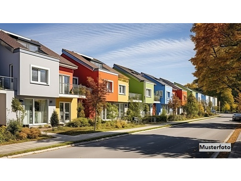 Reihenhaus kaufen in Bad Steben, 474 m² Grundstück, 148 m² Wohnfläche, 7 Zimmer