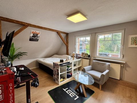 Zimmer 1 OG