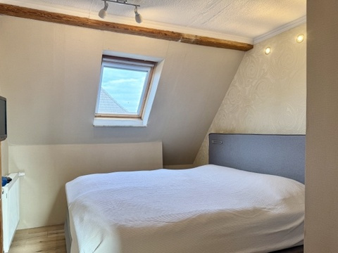 Zimmer 2 OG