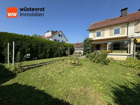 Garten mit Wintergarten