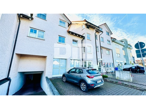 Praxis kaufen in Kleinostheim, mit Garage, 220 m² Bürofläche, 9 Zimmer