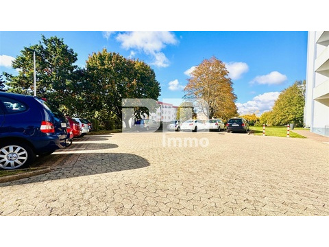 Parkplatz 2 Gemeinschaft