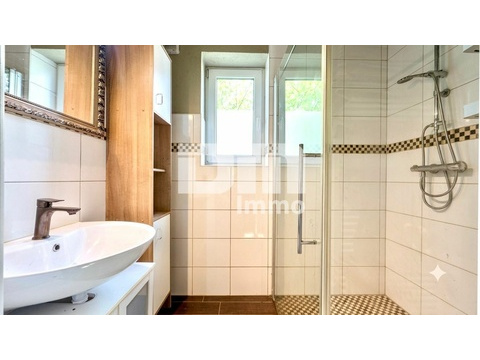 Wohnhaus EG Bad / Dusche