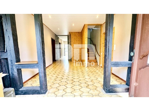 Wohnhaus EG Haupteingang / Windfang / Flur / Diele