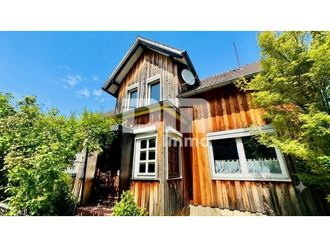 Einfamilienhaus kaufen in Bad Gandersheim, mit Stellplatz, 1.097 m² Grundstück, 206,3 m² Wohnfläche, 7 Zimmer