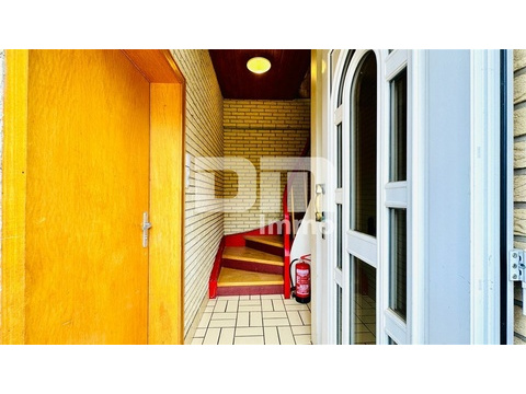 Einfamilienhaus kaufen in Dassel, mit Stellplatz, 475 m² Grundstück, 230 m² Wohnfläche, 6 Zimmer
