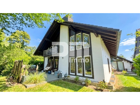 Zweifamilienhaus kaufen in Bühren, mit Stellplatz, 760 m² Grundstück, 211 m² Wohnfläche, 6 Zimmer