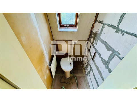 DG WC
