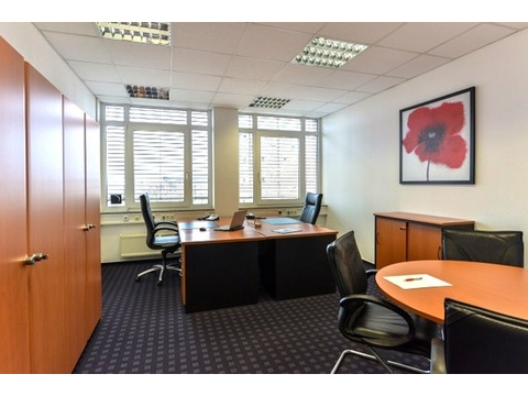 Büro 21 qm 2 AP