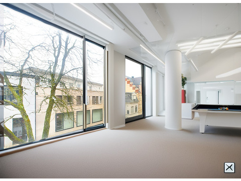 Bürohaus mieten, pachten in Oldenburg (Oldb), 2.016 m² Bürofläche