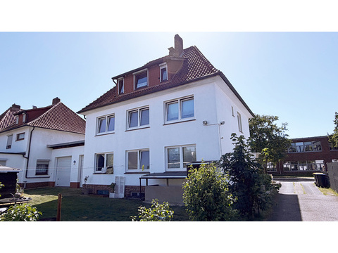 Mehrfamilienhaus kaufen in Hamburg, 889 m² Grundstück, 183 m² Wohnfläche, 9 Zimmer