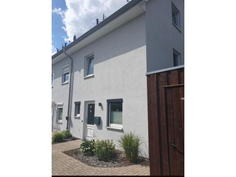 Reihenendhaus kaufen in Garbsen, mit Stellplatz, 130 m² Grundstück, 130 m² Wohnfläche, 6,5 Zimmer