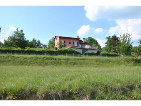 Villa kaufen in Bagnasco, 500 m² Grundstück, 400 m² Wohnfläche, 9 Zimmer
