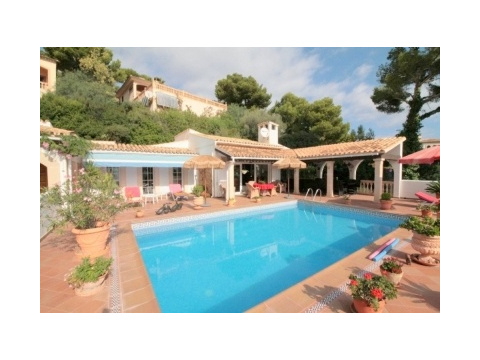 Villa kaufen in Provensals, 1.060 m² Grundstück, 296 m² Wohnfläche, 5 Zimmer