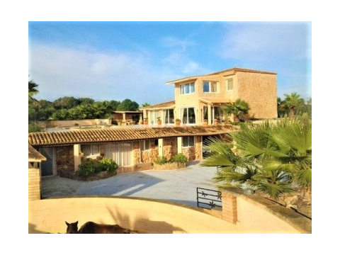Landhaus kaufen in S'Illot-Cala Morlanda, 7.624 m² Grundstück, 303 m² Wohnfläche, 5 Zimmer