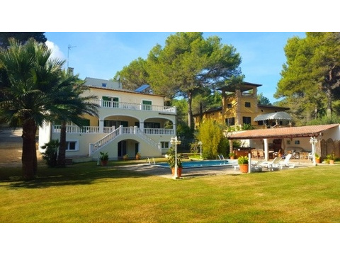 Einfamilienhaus kaufen in Palma, 2.100 m² Grundstück, 400 m² Wohnfläche, 5 Zimmer