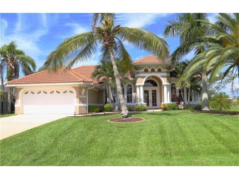Villa kaufen in Cape Coral, 1.000 m² Grundstück, 190 m² Wohnfläche, 5 Zimmer