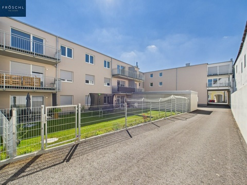 Wohnung kaufen in Vitis, mit Stellplatz