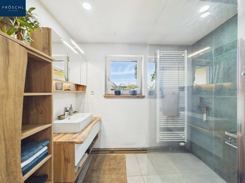 Blick ins Badezimmer