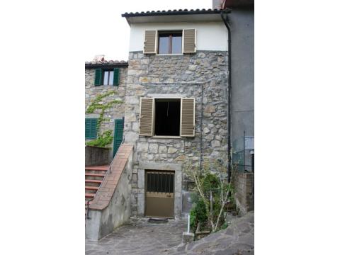 Landhaus kaufen in Santa Fiora, 10.000 m² Grundstück, 80 m² Wohnfläche, 3 Zimmer