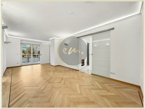 Bürohaus kaufen in Berlin, 121,52 m² Bürofläche, 5 Zimmer