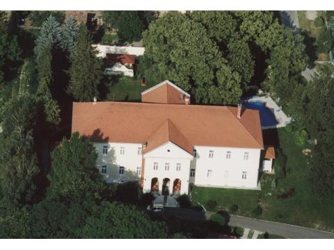 Hotel mieten in Misefa, 1 m² Gastrofläche