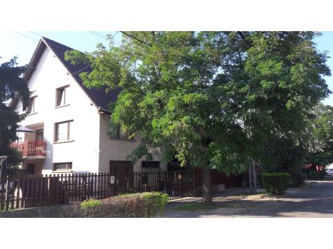 Einfamilienhaus kaufen, 750 m² Grundstück, 212 m² Wohnfläche, 4 Zimmer