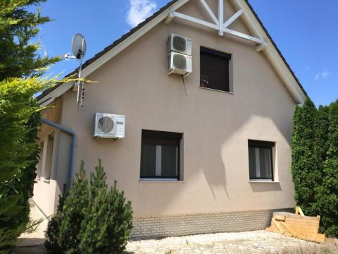 Einfamilienhaus kaufen, 1.200 m² Grundstück, 240 m² Wohnfläche, 8 Zimmer
