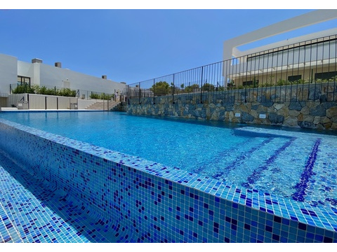 Gemeinschafts-Pool